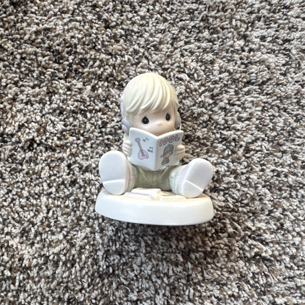 PRECIOUS MOMENTS I’VE GOT A CRUSH ON YOU” New in box #120122 Figurine Porcelain
